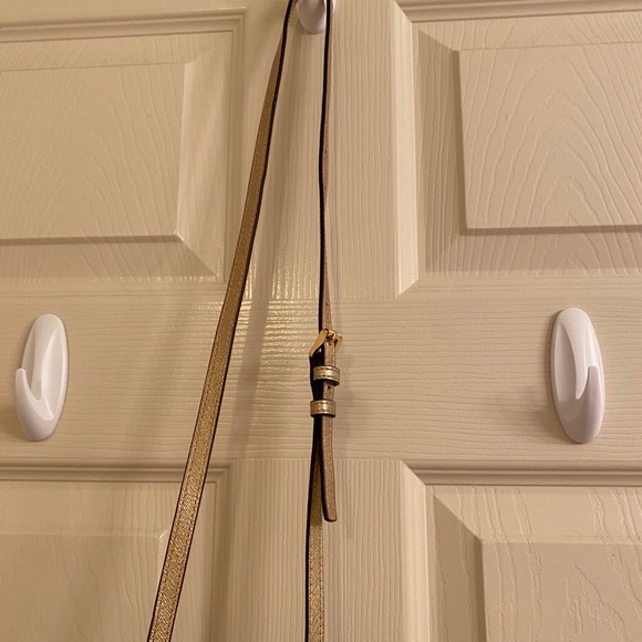 Michael Kors Gold Leather Smartphone Crossbody - Picture 9 of 10